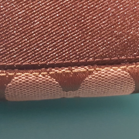 NWOT 💥💖 new price almost half price !!Coach  signature cloth /leather - Picture 15 of 16